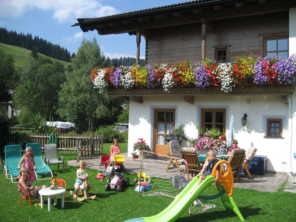 Ferienhaus Niedermoser Leogang Exterior photo